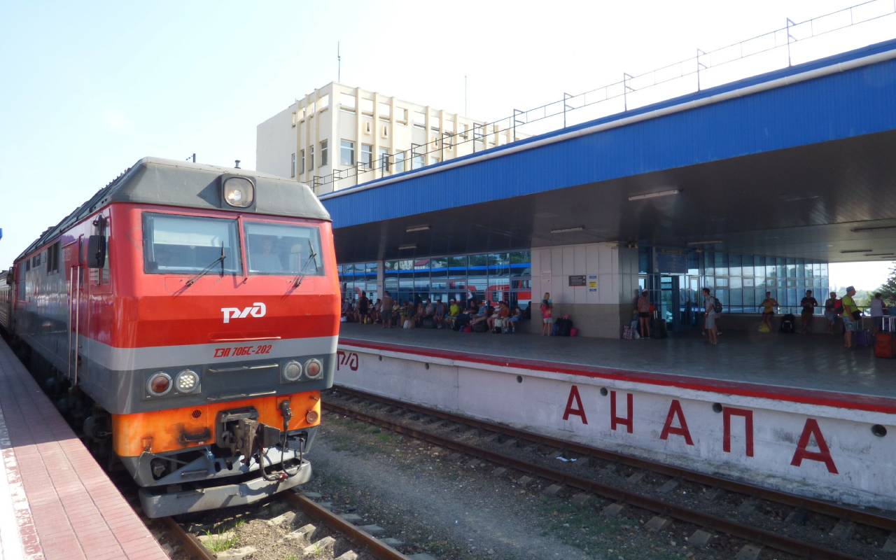 На поезда в Анапу в 2022 году добавят больше вагонов